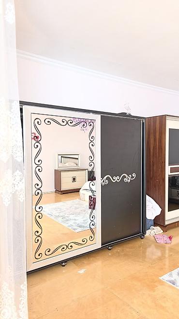 Digər mebel: EmaKünc Divan+Jurnalni 220₼Satilir. 2-tərəfdə bazalıdır. Açılmır — 2