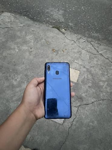 Мобильные телефоны: Смартфон Samsung (линейка Galaxy A, с задним сканером отпечатка и — 1