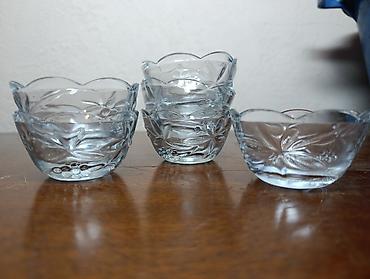 Наборы посуды: Набор посуды для сервировки стола Состав: - Чайный сервиз на фарфоре — 8