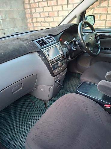 step: Toyota Ipsum: 2002 г., 2.4 л, Автомат, Бензин, Минивэн — 7