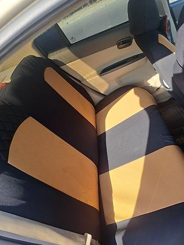 ford tranzit 2000: Hyundai Accent sedan - Kuzov: 4 qapılı sedan, rəngi şampan/qızılı - — 2
