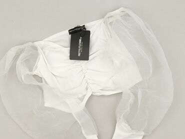 t shirt z aplikacją 3d: PrettyLittleThing, Топ жіночий, розмір M