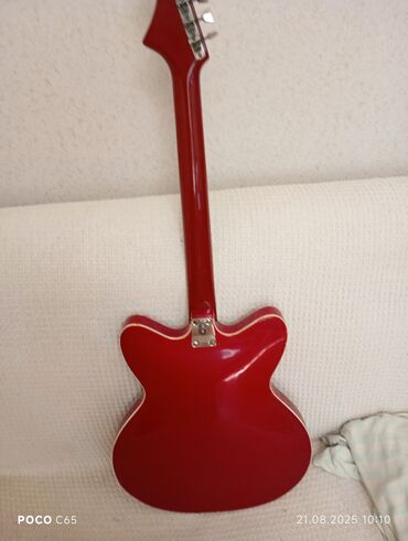 Elektro gitaralar: Elektron gitara, 6 sim, İşlənmiş, Ünvandan götürmə -da lalafo.az — 7 Elektro gitaralar: Elektron gitara, 6 sim, İşlənmiş, Ünvandan götürmə — 7