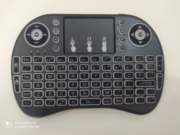 mini telvizor: Klaviatura mini smart ve telfon ucun blutuz ile.