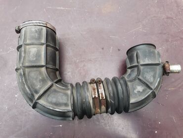 Auto delovi: Usisno crevo vazduha Lada 21214i Niva. Polovno. Očuvano. Skinuta sa — 11