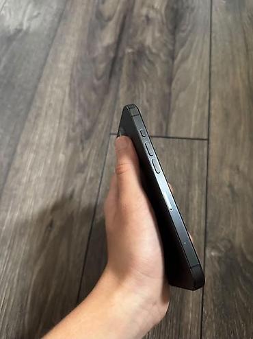 apple macbook: IPhone 15 Pro, 256 GB, Space Gray, Face ID — 4