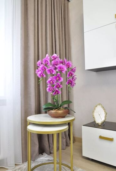 Декоративные цветы: Орхидея искусственная для декора в керамическом горшке Орхидея — 10