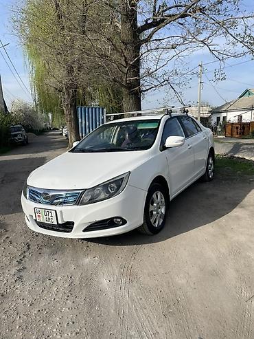 BYD: BYD E5: 2017 г., Электромобиль, Седан — 1