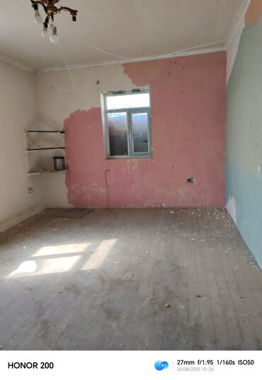 Həyət evləri və villaların satışı: Satılır: Həyət evi - Tək mərtəbəli, kirəmit tipli dam örtüklü fərdi — 6