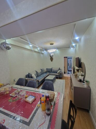 Yeni tikili: Satılır: mənzil (şəkillərdə göstərilən) Xüsusiyyətlər: - Giriş — 9