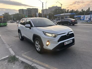corolla runx: Toyota RAV4: 2021 г., 2.5 л, Автомат, Бензин, Кроссовер