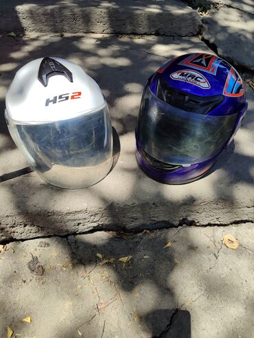 другой: Продаю 2 шлема белый в хорошем состоянии 800 сом,синий немного в