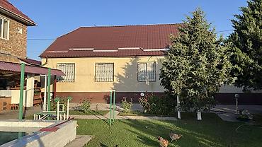 Продажа коттеджей и домов: 🏡 СРОЧНО ПРОДАЁТСЯ ДОМ В НОВОПОКРОВКЕ! Продаётся уютный кирпичный дом — 1