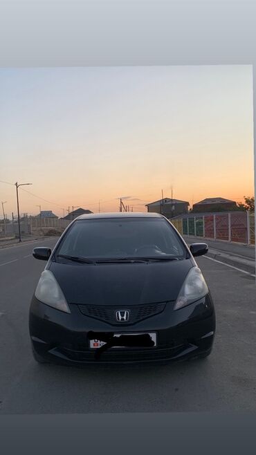 хондо жаз: Honda Fit: 2009 г., 1.3 л, Автомат, Бензин, Хетчбек