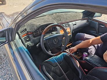 Mercedes-Benz E-Class: 1997 г., 2 л, Механика, Бензин, Универсал