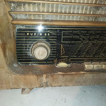 Stari uređaji: Vintage radio aparat Pupin P5 - Model: Pupin P5 (lampni radio) - — 1