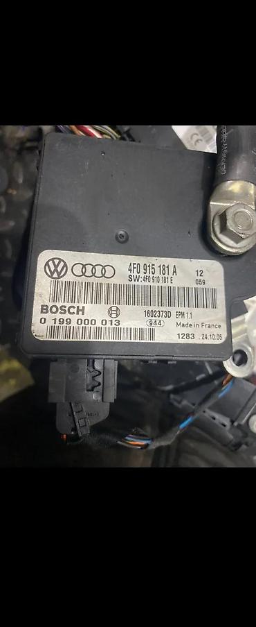 punjac akumulatora: AUDI A6 4F 9 STABILIZATOR NAPONA 4F0915181A | Audi vagen delovi — 1
