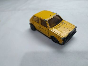 Igračke: Siku VW Golf I 6,5 cm. izgreban,fale z.vrata