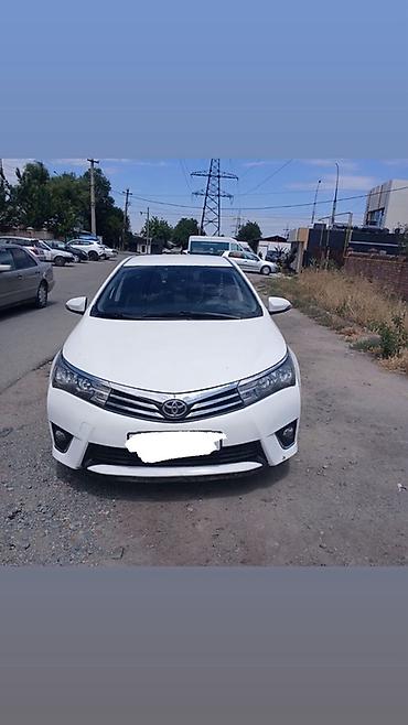 Toyota Corolla: 2018 г., 1.6 л, Автомат, Бензин, Седан