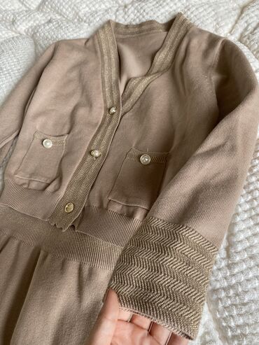 кофта блузка: Костюм с юбкой, Модель юбки: Прямая, Миди, Кофта, Китай