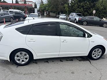 prius satilir: Toyota Prius: 1.5 l | 2008 il Hetçbek — 7