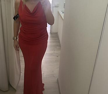 Haljine: Elegantna duga crvena haljina - Model: večernja/maksi haljina uskog — 3