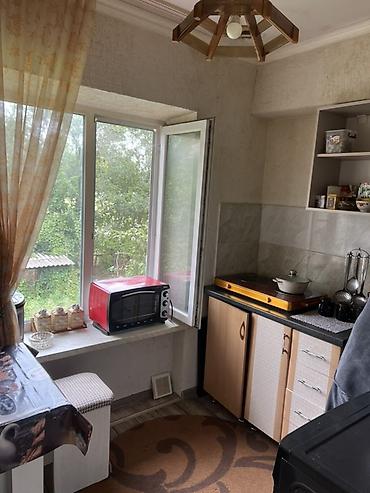 старые квартиры: 1‑комнатная квартира с изолированной комнатой и отдельной кухней — 9