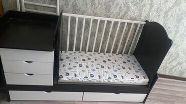 Манежи-кровати: Манеж-кровать, Б/у, С комодом, ЛДСП at lalafo.kg Манежи-кровати: Манеж-кровать, Б/у, С комодом, ЛДСП