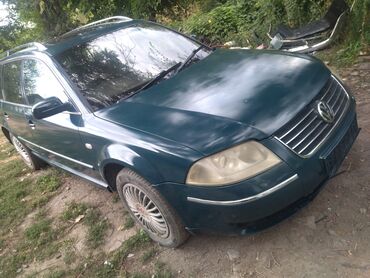 Volkswagen: Volkswagen Passat: 2001 г., 2.3 л, Механика, Бензин, Универсал