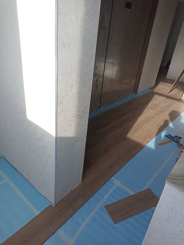 Напольные работы: Укладка пола, Монтаж напольных плинтусов | Наливные полы, Ламинат, Паркет Больше 6 лет опыта at lalafo.kg — 8 Напольные работы: Укладка пола, Монтаж напольных плинтусов | Наливные полы, Ламинат, Паркет Больше 6 лет опыта — 8