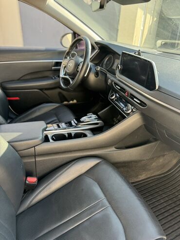 Hyundai: Hyundai Sonata: 2019 г., 2 л, Газ, Седан — 8