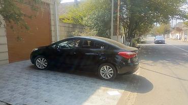 mercedes benz 208 d: Kia Cerato: 1.6 l | 2013 il Sedan — 9