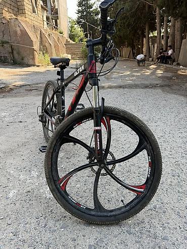 26 velosipedler: Velosiped – SUMMA ULTRA, dağ/şosse tipli Xüsusiyyətlər: - Gediş növü — 1