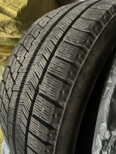 шина ош: Шины 215 / 45 / R 17, Зима, Б/у, Комплект, Легковые, Япония, Bridgestone