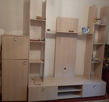 я ищу бу шкаф: Тумба и подставка для телевизора, Б/у, Напольная, ЛДСП, Самовывоз, цвет - Бежевый
