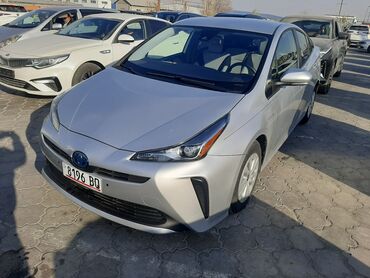 Toyota: Toyota Prius: 2019 г., 1.8 л, Автомат, Гибрид, Хэтчбэк — 2