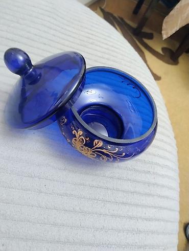 ikinc el: Mavi şüşə qab – qapaqlı, dekorativ - Material: qalın, parlaq — 4