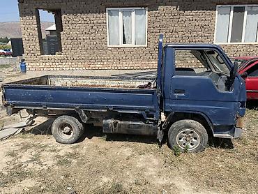 bud e9: Легкий грузовик, Toyota, Стандарт, 3 т, Б/у — 2
