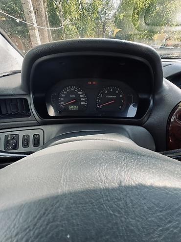 sprinter 315: Mitsubishi Chariot: 1999 г., Бензин, Минивэн — 7