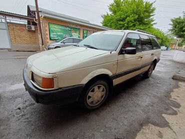 продаю авто: Volkswagen Passat: 1990 г., 1.8 л, Механика, Бензин, Универсал