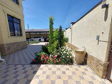 Продажа коттеджей и домов: Продается двухэтажный загородный дом с ухоженным двором и ландшафтным — 2