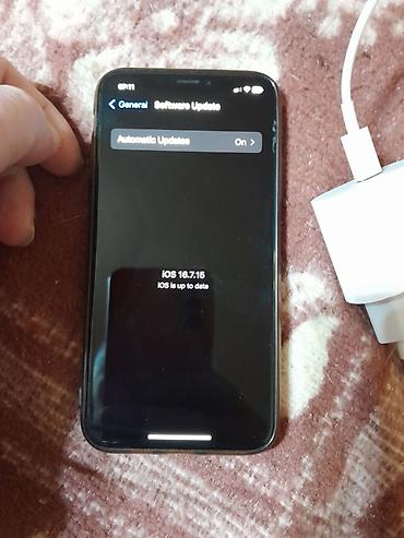 Apple iPhone: Apple iPhone X (srebrni) + punjač - Ekran 5.8" Super Retina OLED — 2
