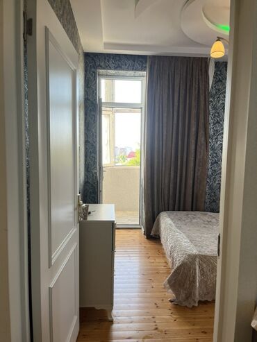 Köhnə tikili: Satılır: tam təmirli 2yataq otagı bır Zal metbex ıstı pol tam eşyalı — 9