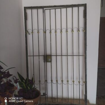 ikinci el seyf qapi: Metal təhlükəsizlik qapısı – dekorativ barmaqlıqlı model - Material