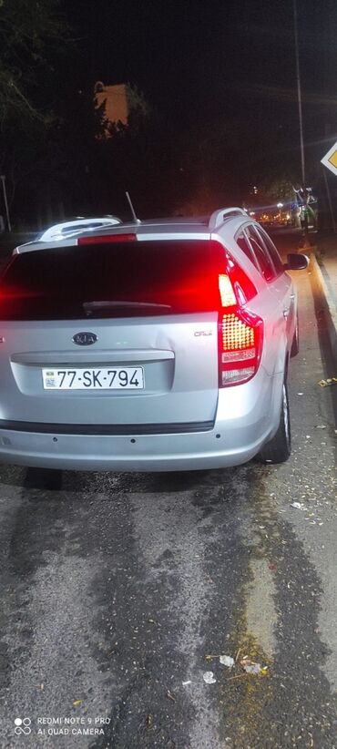 Kia: Kia Cee’d SW (universal) – gümüşü rəng Dövlət nömrə nişanı: 77-SK-794 — 4