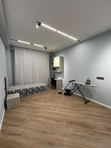 Yeni tikili: İcarəyə verilir 3 otaqlı yeni tikili 100 m², Ağ şəhər q. Kateqoriya — 7