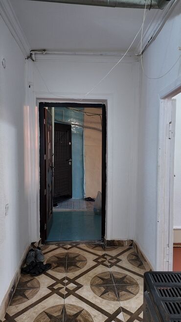 Uzunmüddətli kirayə mənzillər: Geniş və işıqlı mənzil interyeri. Gəncə şəhəri Savxoz Aileye ve ya -da lalafo.az — 6 Uzunmüddətli kirayə mənzillər: Geniş və işıqlı mənzil interyeri. Gəncə şəhəri Savxoz Aileye ve ya — 6