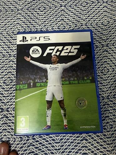 Fc25 PS5. Oyun ideal veziyyetdedir, qiymet sondur, barter yoxdur