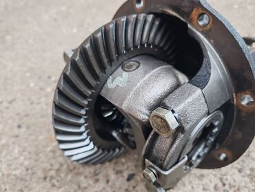 Auto delovi: Srce zadnjeg diferencijala Lada 21213,21214 Niva 1.7 br.2. Skinuto sa — 12