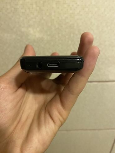 4 playstation: Telefon istifade olunmadığı üçün satılır telefona gore zeng etmeyn — 4
